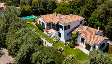 Venta De Hermosa Casona En Concón